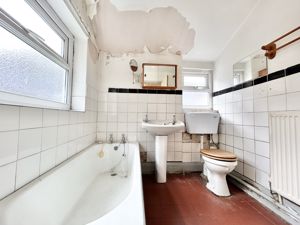 Photo 8- click for photo gallery